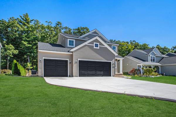 16932 Arbor Way Drive, Nunica, MI 49448