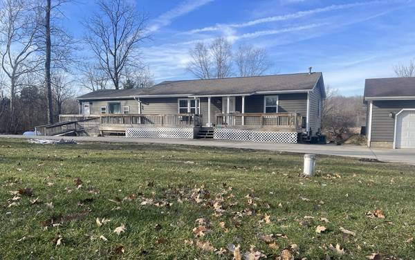 3350 E Berry Road, Rives Junction, MI 49277