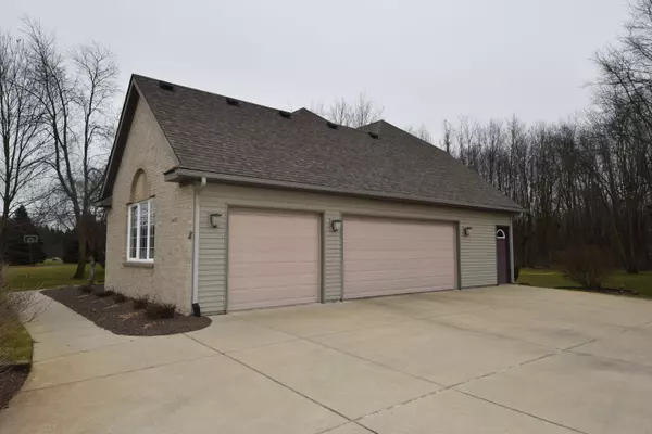 Brighton, MI 48116,8691 Saddlewood Drive