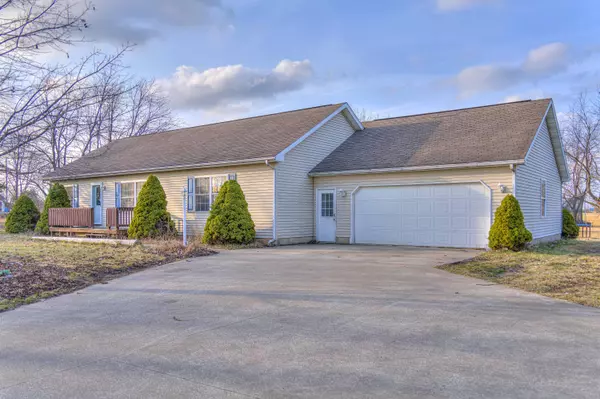 14286 Northmoor Drive, Cement City, MI 49233