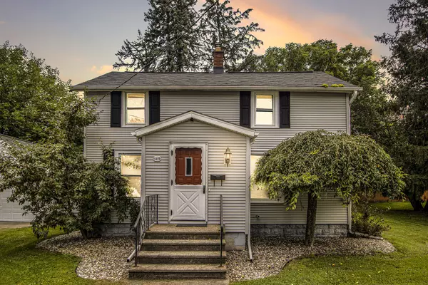 115 W Vine Street, Vicksburg, MI 49097