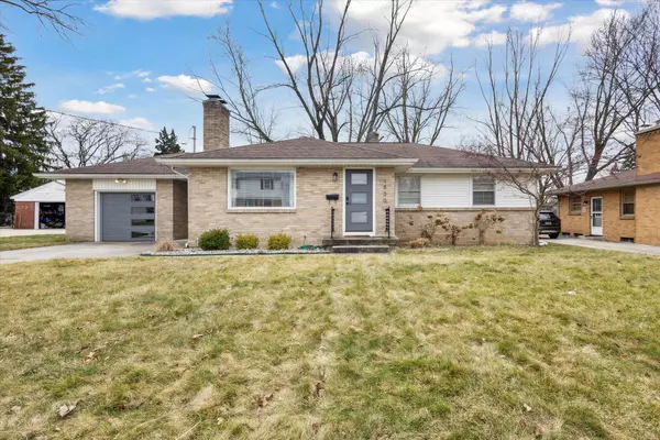 1830 Crescent NE Drive, Grand Rapids, MI 49503