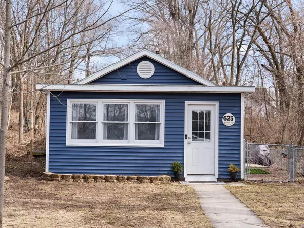 Traverse City, MI 49686,625 Barlow Street