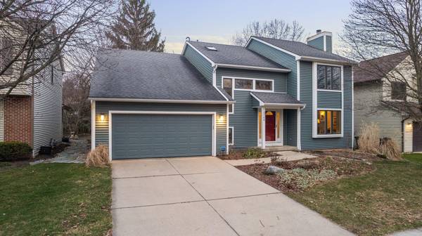 Ann Arbor, MI 48104,2745 Ember Way