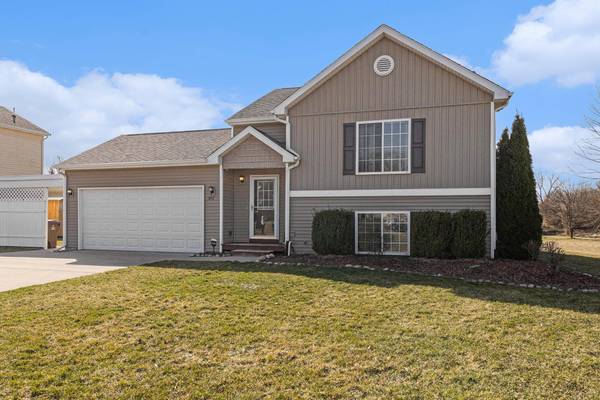 9408 Common Trail, Pinckney, MI 48169