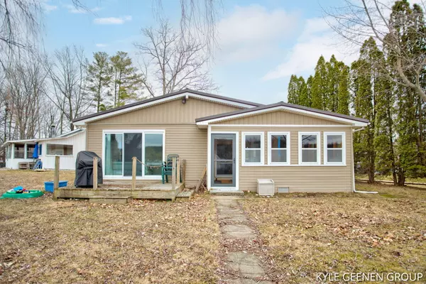 3272 Rau NE Drive, Sand Lake, MI 49343