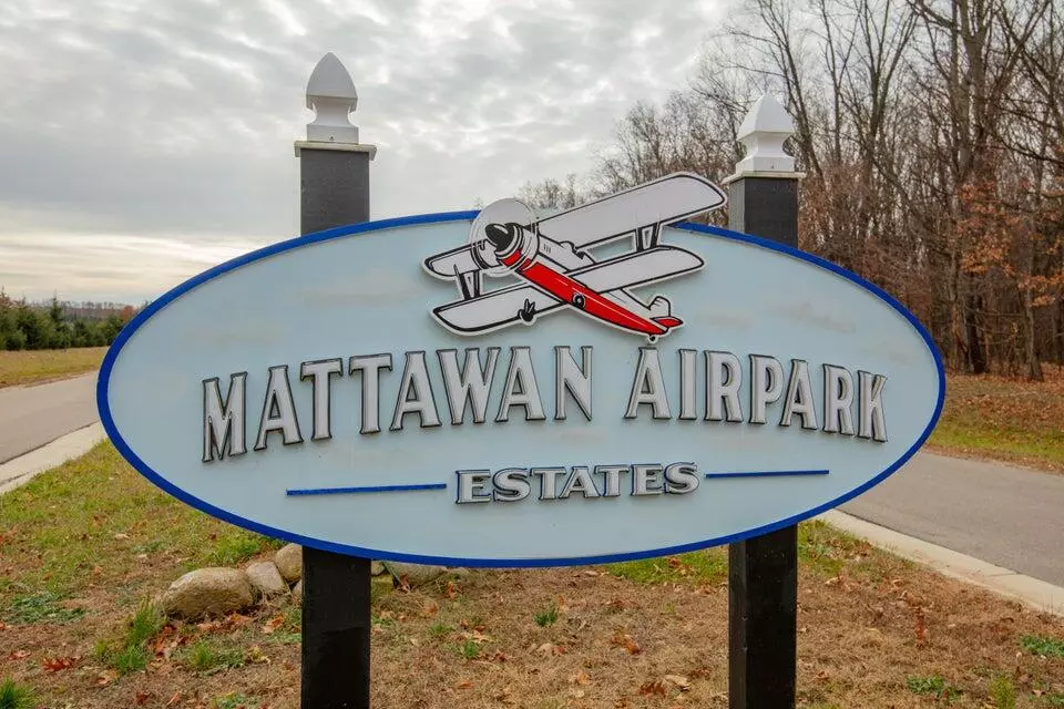 Mattawan, MI 49071,61121 Airpark Lane