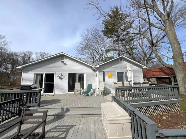 Sturgis, MI 49091,66325 Grey Lake Road