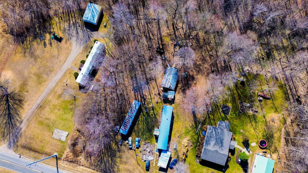 76341 County Road 376, Covert, MI 49043