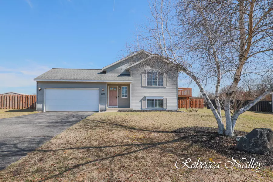 6135 Autumn Ridge Drive, Greenville, MI 48838