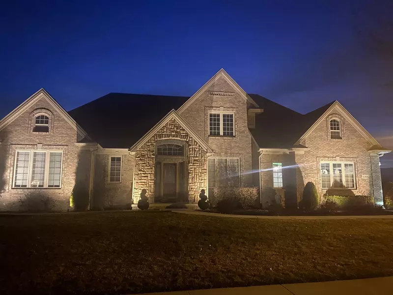 8360 Heartwood Drive, Newport, MI 48166