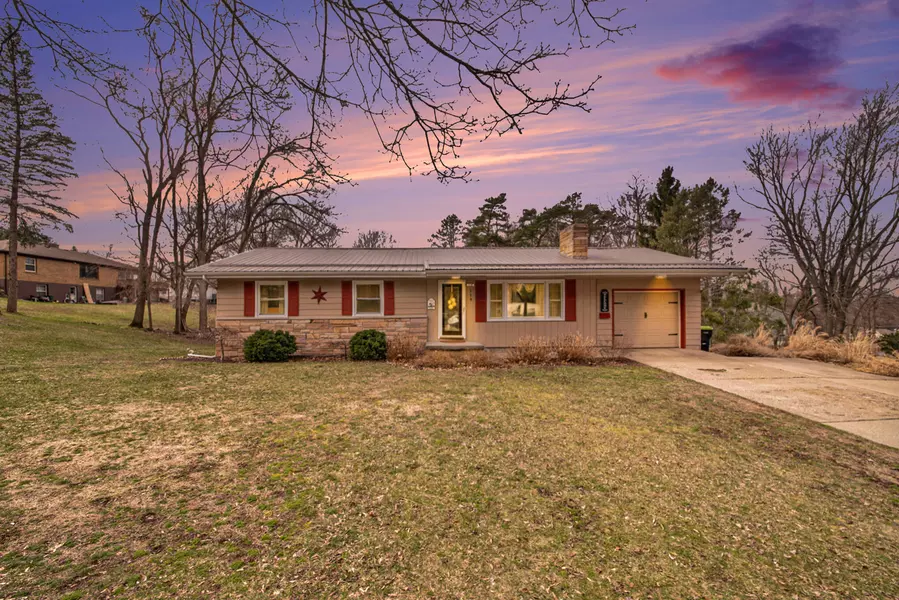 119 S Luray Street, Greenville, MI 48838