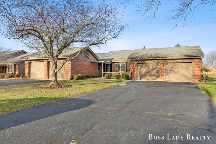 1345 Suncrest NE Drive, Grand Rapids, MI 49525