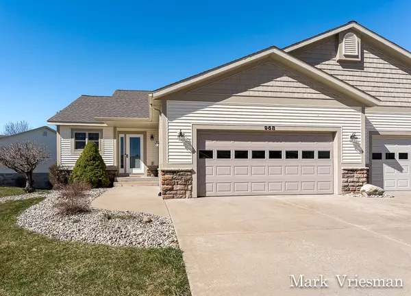 968 N Sandalwood Circle #24, Norton Shores, MI 49441