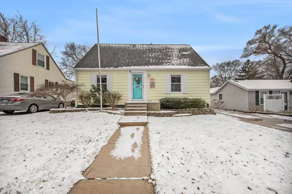 Grand Haven, MI 49417,1338 Waverly Avenue