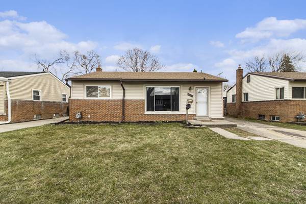 6124 Deering Street, Garden City, MI 48135