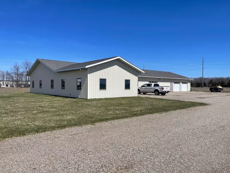 15675 Morris Industrial Drive, Schoolcraft, MI 49087
