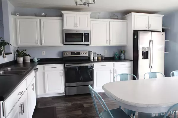 Vicksburg, MI 49097,1704 Burr Pond Lane