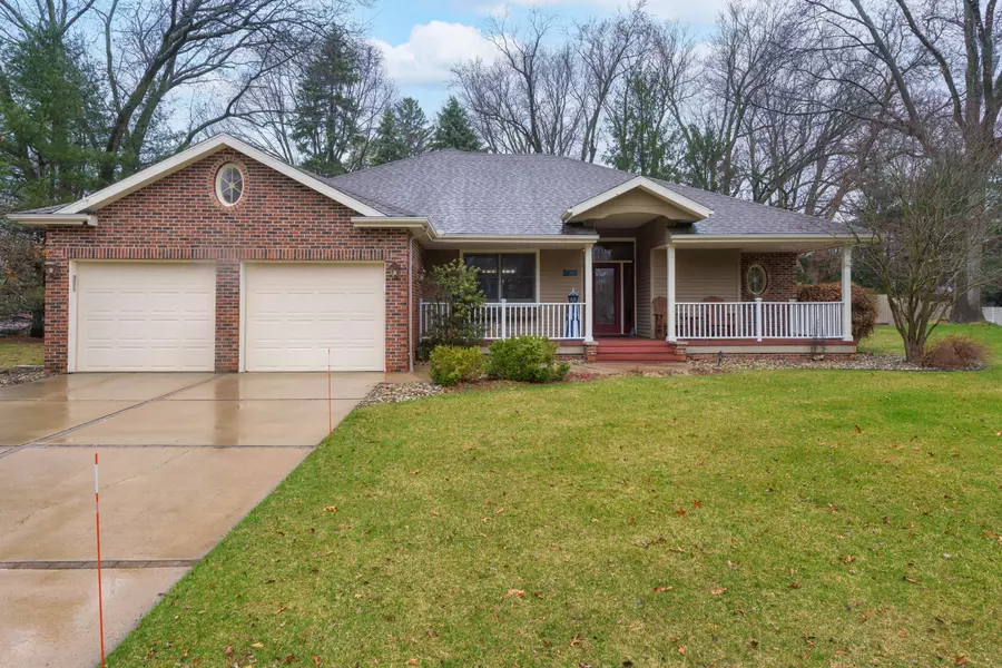 2891 Blue Ridge Path, Stevensville, MI 49127