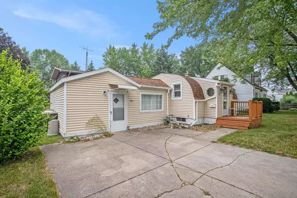 701 Columbia Avenue, St. Joseph, MI 49085