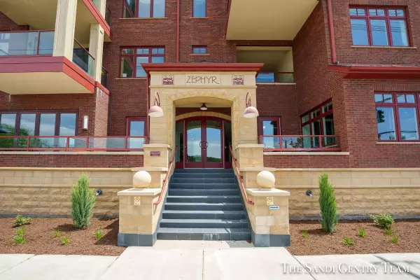 Grand Haven, MI 49417,22 S Harbor Drive #301