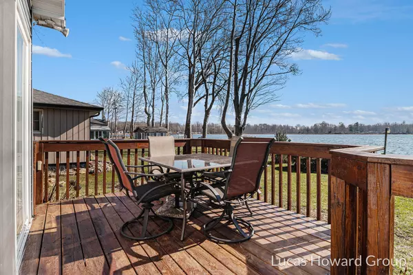 Bloomingdale, MI 49026,46283 Leedy Point Road