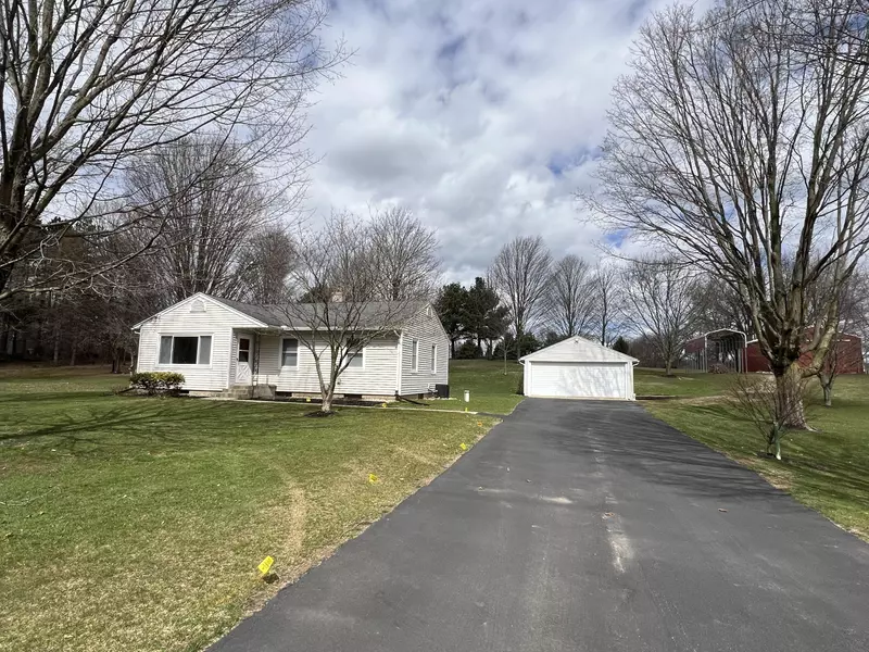 10485 E H J Ave, Galesburg, MI 49053