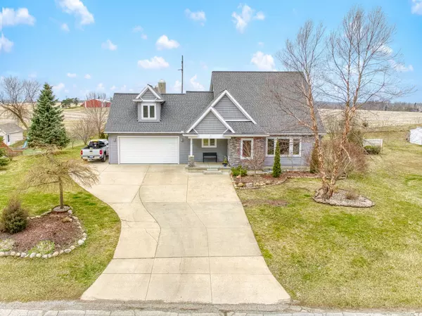 284 Somerset Drive, Cement City, MI 49233