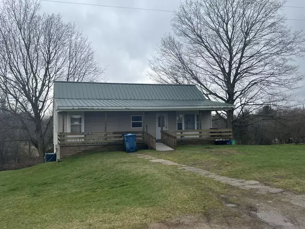 944 110th Avenue, Plainwell, MI 49080