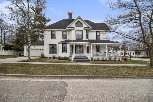 201 S Washington Avenue, Ludington, MI 49431