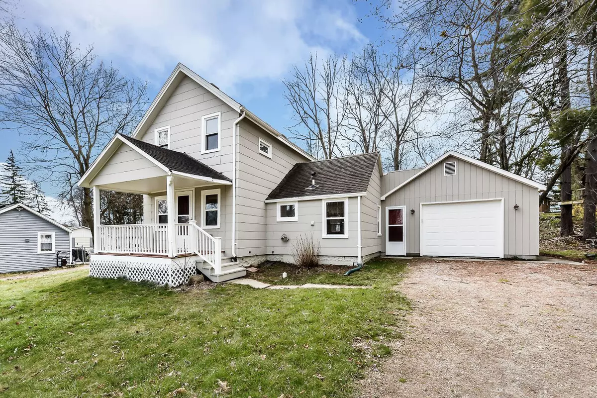 Saline, MI 48176,159 Whitlock Street