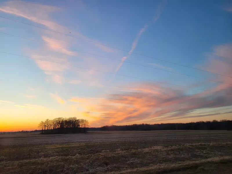 45201 18th St, Bloomingdale, MI 49026