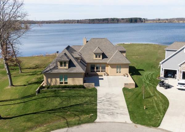 1899 Suncrest Drive, Grass Lake, MI 49240