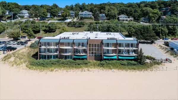 Grand Haven, MI 49417,1159 S Harbor Drive #C-5