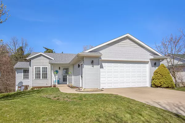 121 W Calgary Drive, Hastings, MI 49058