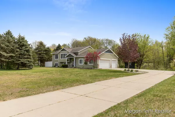 Coopersville, MI 49404,6432 Pine Point Court