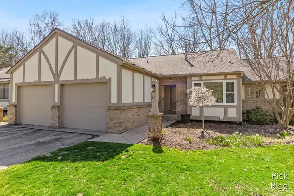 61 Skyline NW Circle #132,  Grand Rapids,  MI 49504