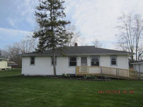 2325 Carleton West Road, Carleton, MI 48117