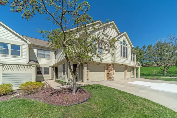 Ann Arbor, MI 48108,1622 Long Meadow Trail