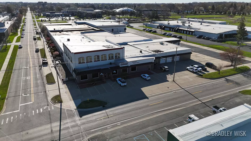 581 Ottawa Avenue, Holland, MI 49423