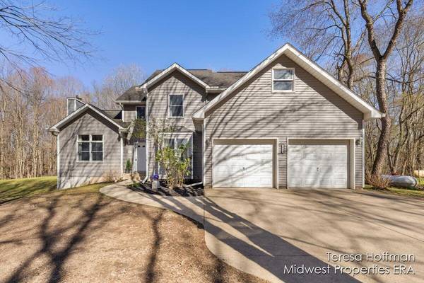 5099 Scotch Mist Drive, Saranac, MI 48881