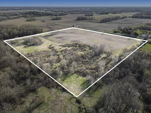 Eau Claire, MI 49111,VL S M-140