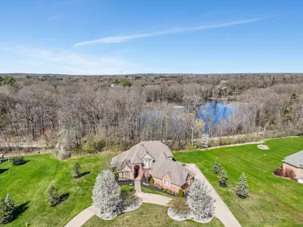 South Lyon, MI 48178,10734 Stoney Point Drive