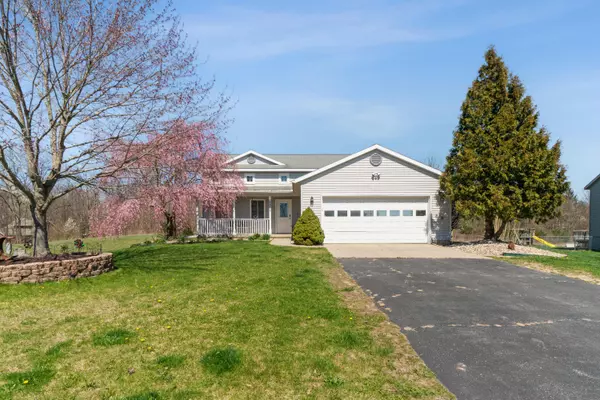 2261 Avalon View Drive, Cedar Springs, MI 49319