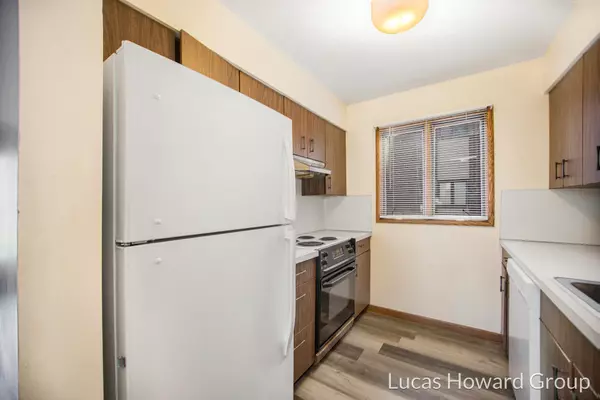 Grand Haven, MI 49417,816 S Beacon Boulevard #57