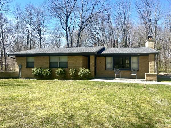 4828 Thar Road, Coloma, MI 49038