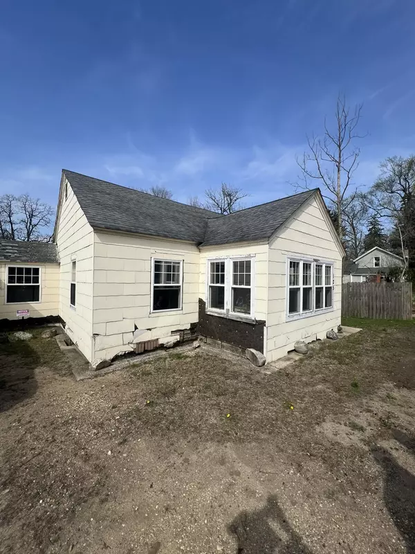 125 E Edgar Bergen Boulevard, Decatur, MI 49045