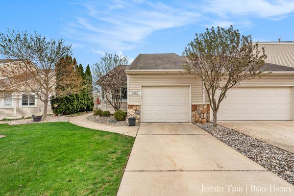 2936 Stoney Creek Court, Hudsonville, MI 49426