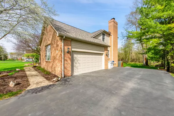 South Lyon, MI 48178,9493 Daleview Drive