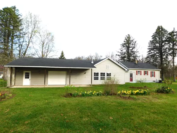 Benton Harbor, MI 49022,3453 Riverside Road